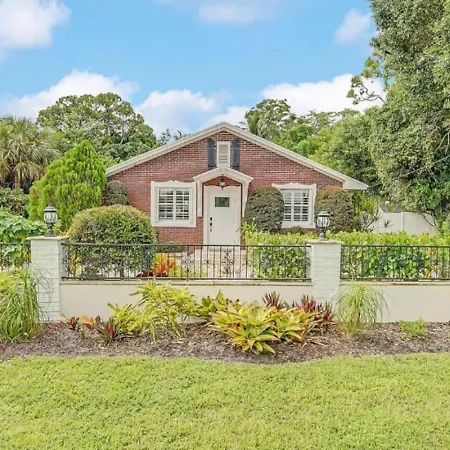 New Hugh St Hideaway With Pool Villa
